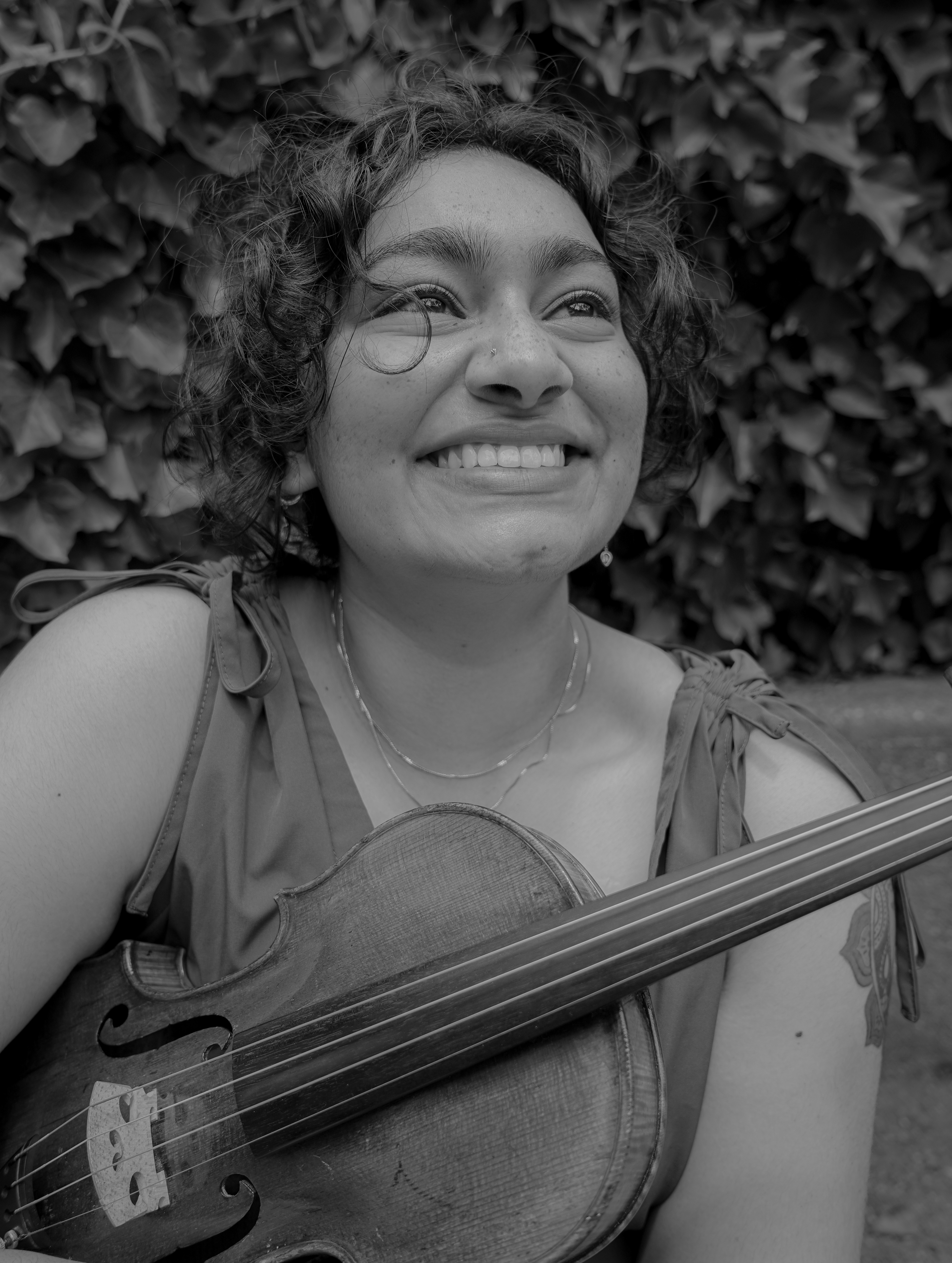 Sahana Shravan performing